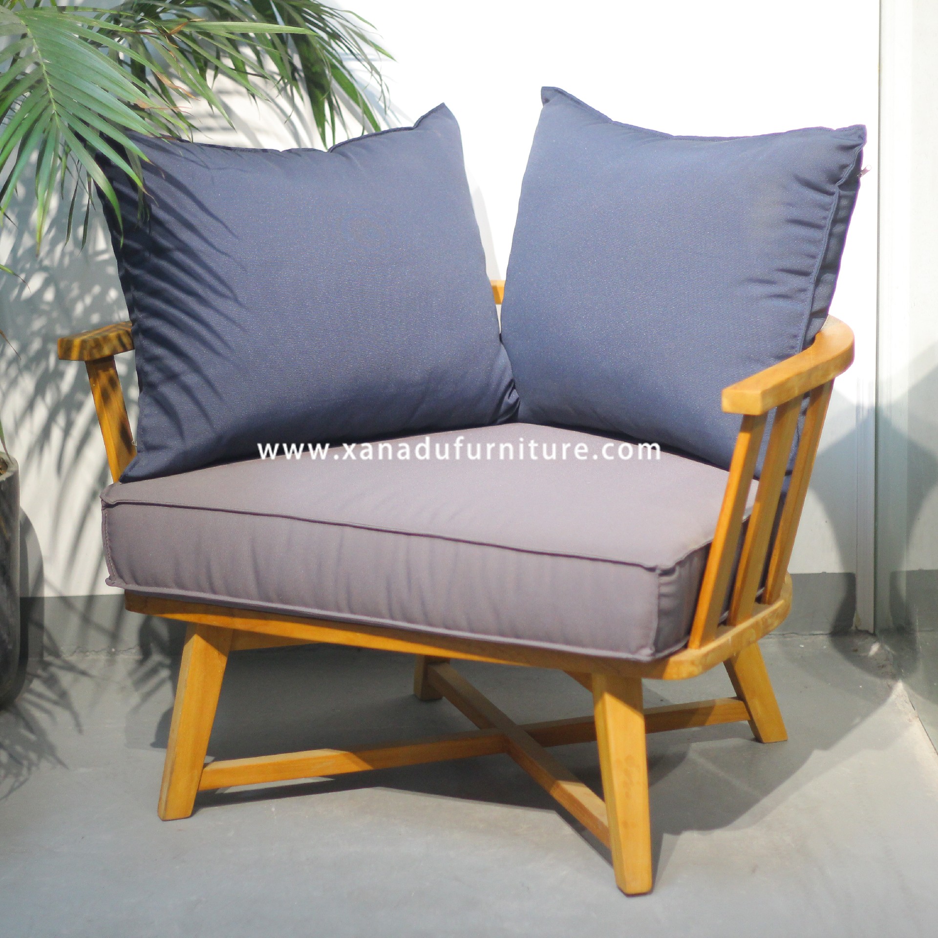 XND-AC14 Foshan Xanadu Outdoor Armchair In Teak Wood Handmake Finished